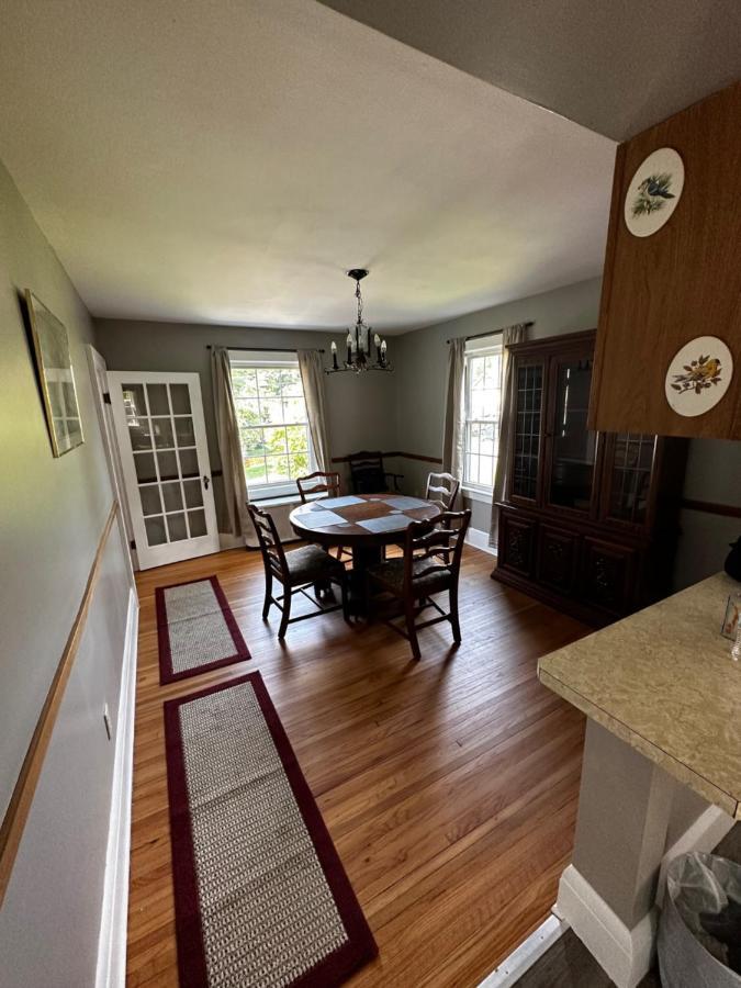 Cute Cape Cod Style Home 핏츠필드 외부 사진