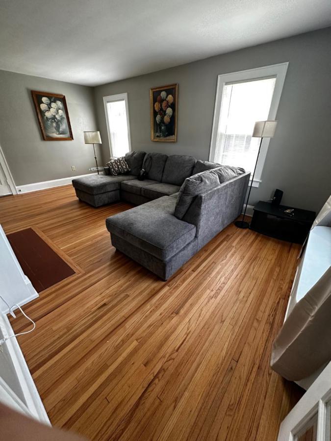 Cute Cape Cod Style Home 핏츠필드 외부 사진